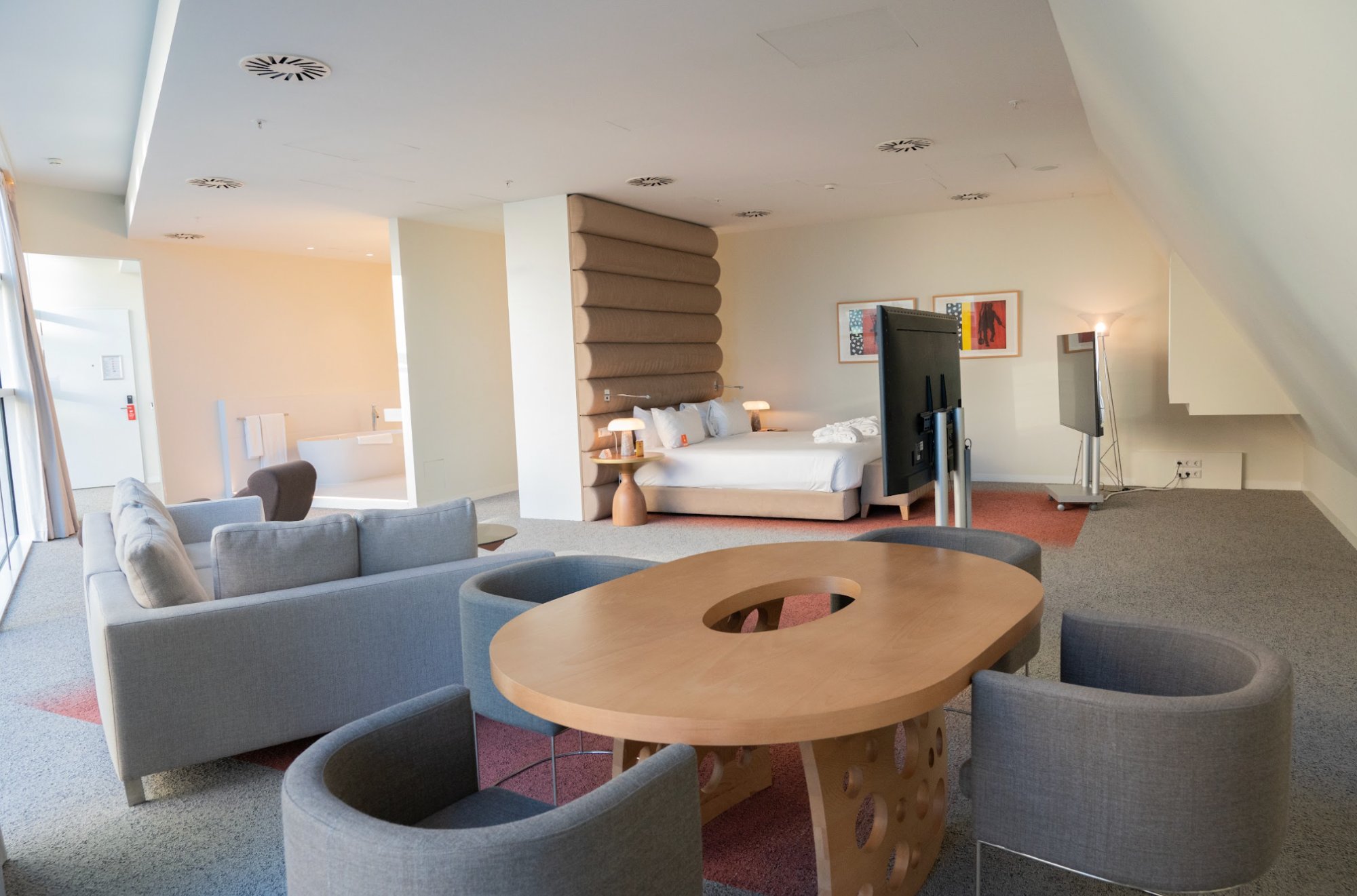 Hotel Suite